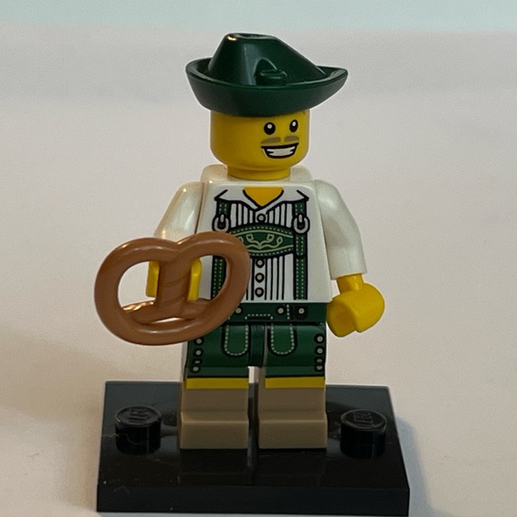 Lego Collectible Minifigs: Lederhosen Guy-Tribal Woman-Flying Warrior-Plant Mon. - Picture 2 of 8